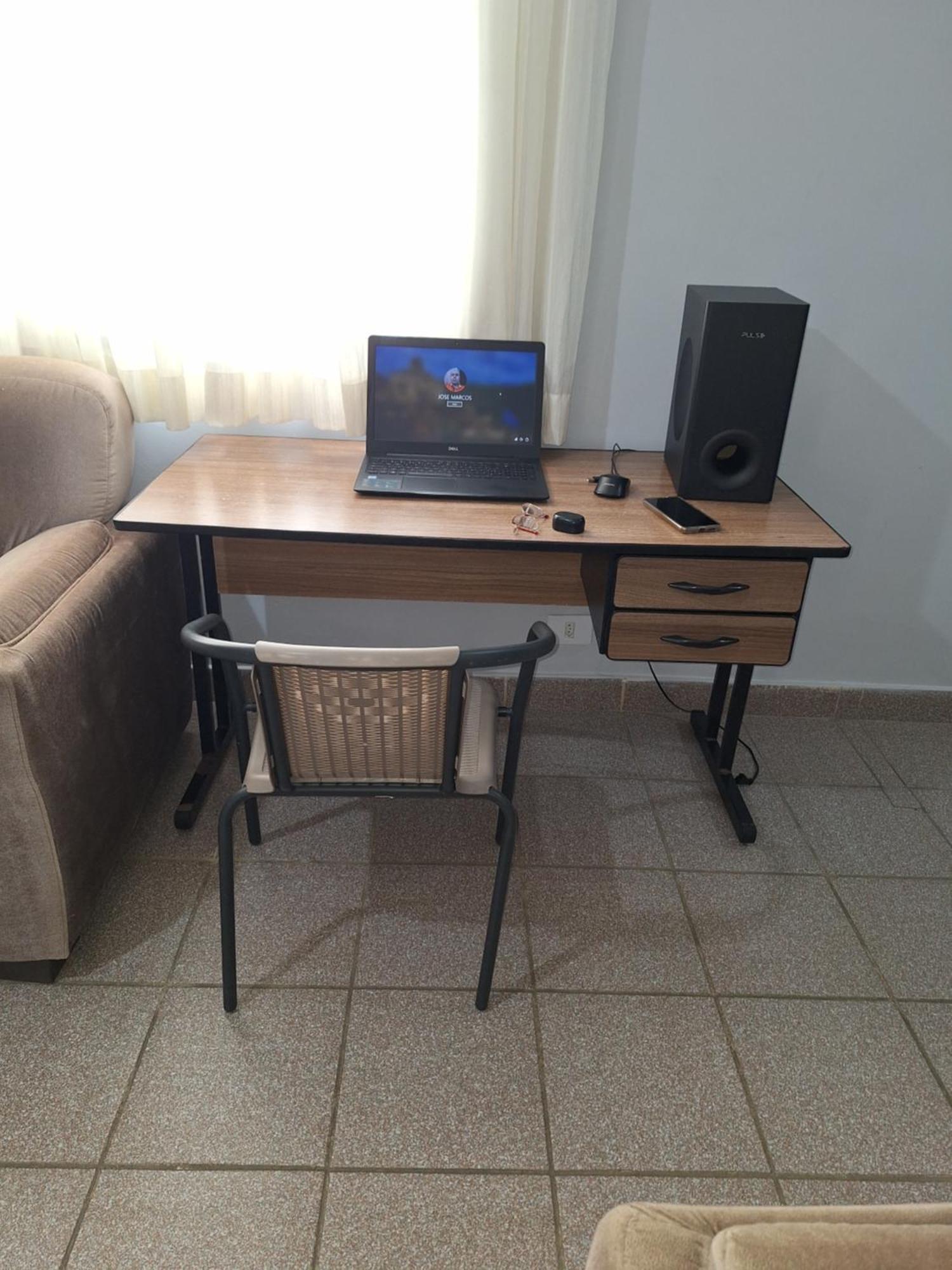Apartamento com Estacionamento, Wi-Fi, Ar condicionado a 300 metros da Praia da Enseada no Guarujá. Exterior foto